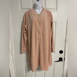 D8- CALVIN KLEIN Peachy Sweater Dress